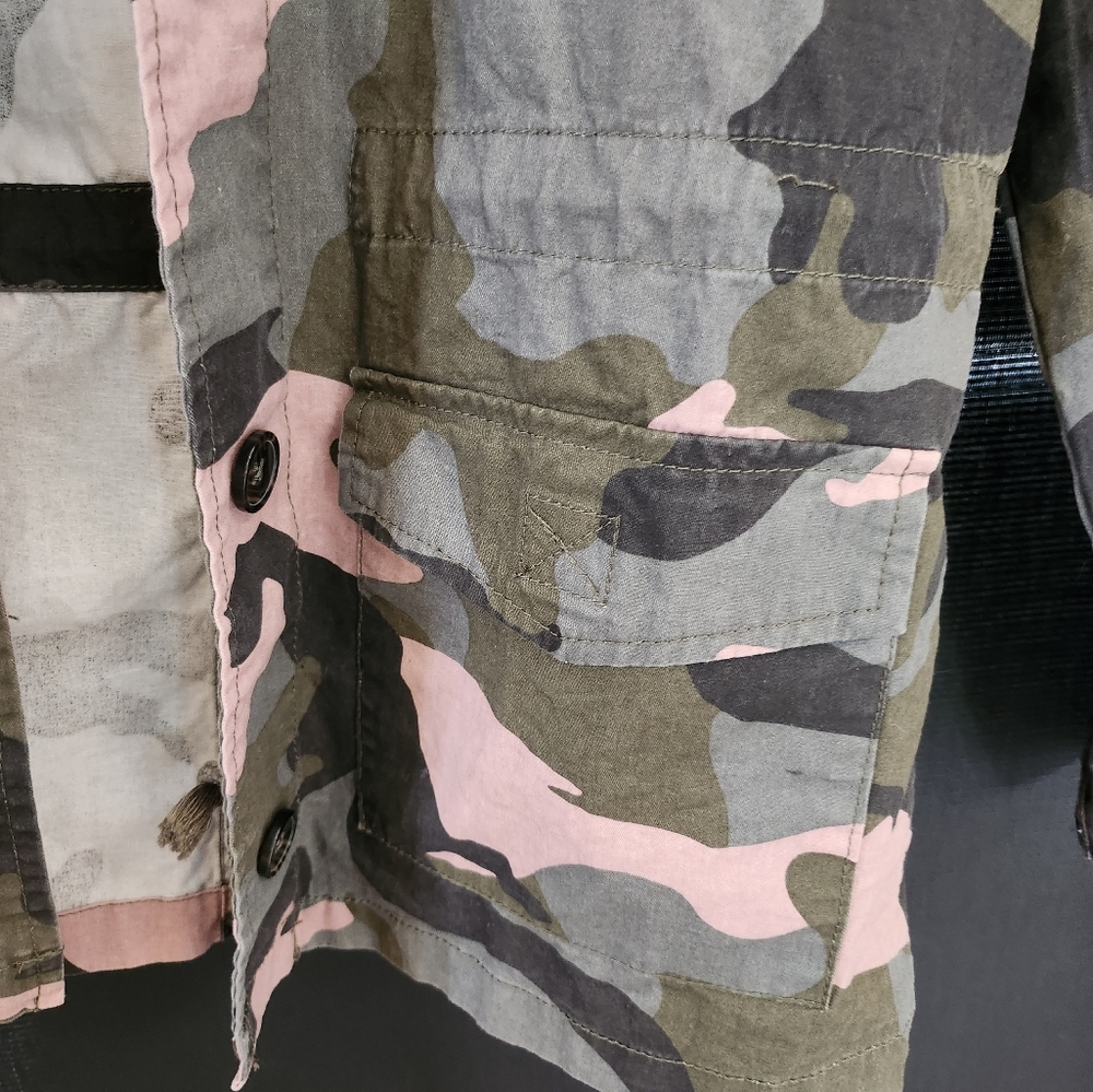 Charlotte Russe camo jacket. size medium. - Picture 4 of 11